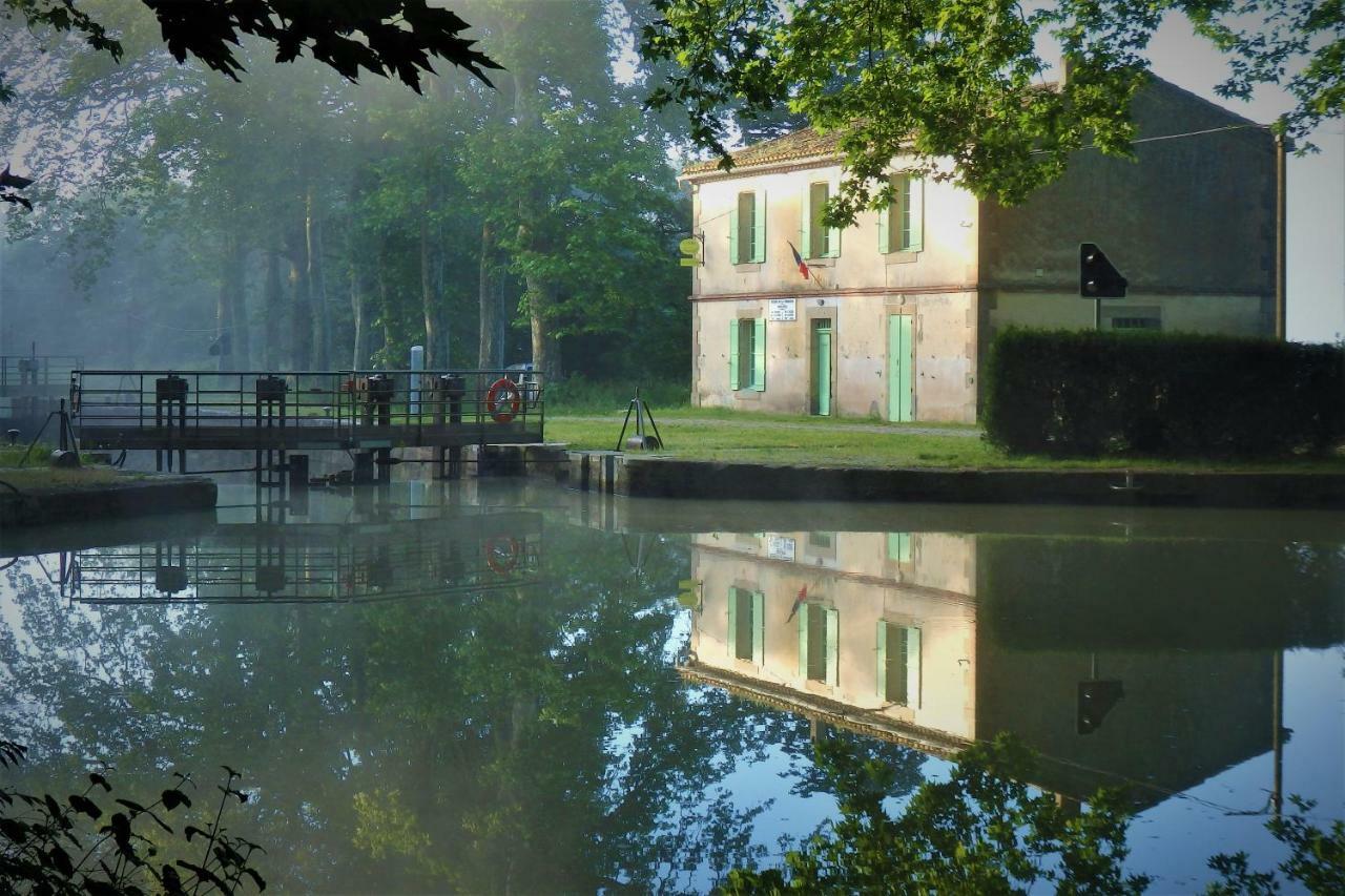 La Bonne Planque - Maison Eclusiere De La Domergue Canal Du Midi Mas-Saintes-Puelles Exterior photo